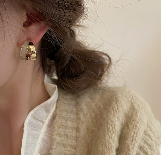⭐⭐⭐⭐☆ Elegant Dual Colour Korean Gold-Plated Earrings | Trendy Casual & Party Jewelry