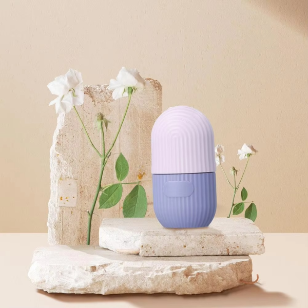 ⭐⭐⭐ (54+ Reviews) ❄️ Ice Roller Facial Massager – Reusable Silicone Cube for Glowing Skin